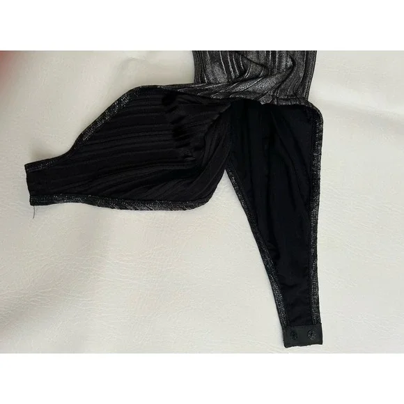 Bershka Long Sleeve Metallic Silver Bodysuit Small Night Out Modern Party - Picture 5 of 7